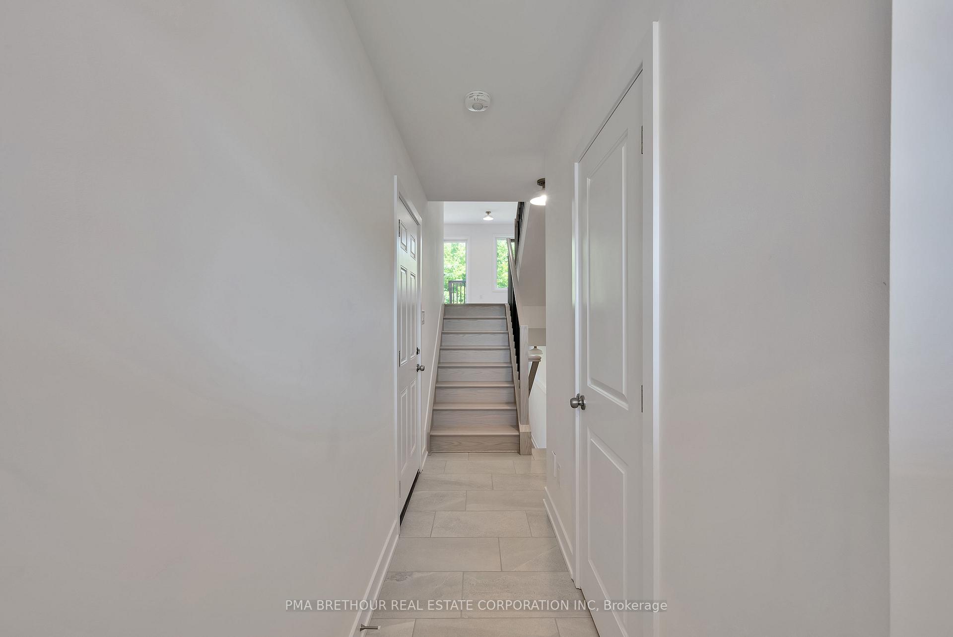 Photo 6 of 99 Staples Boulevard, Smiths Falls — HOMEH