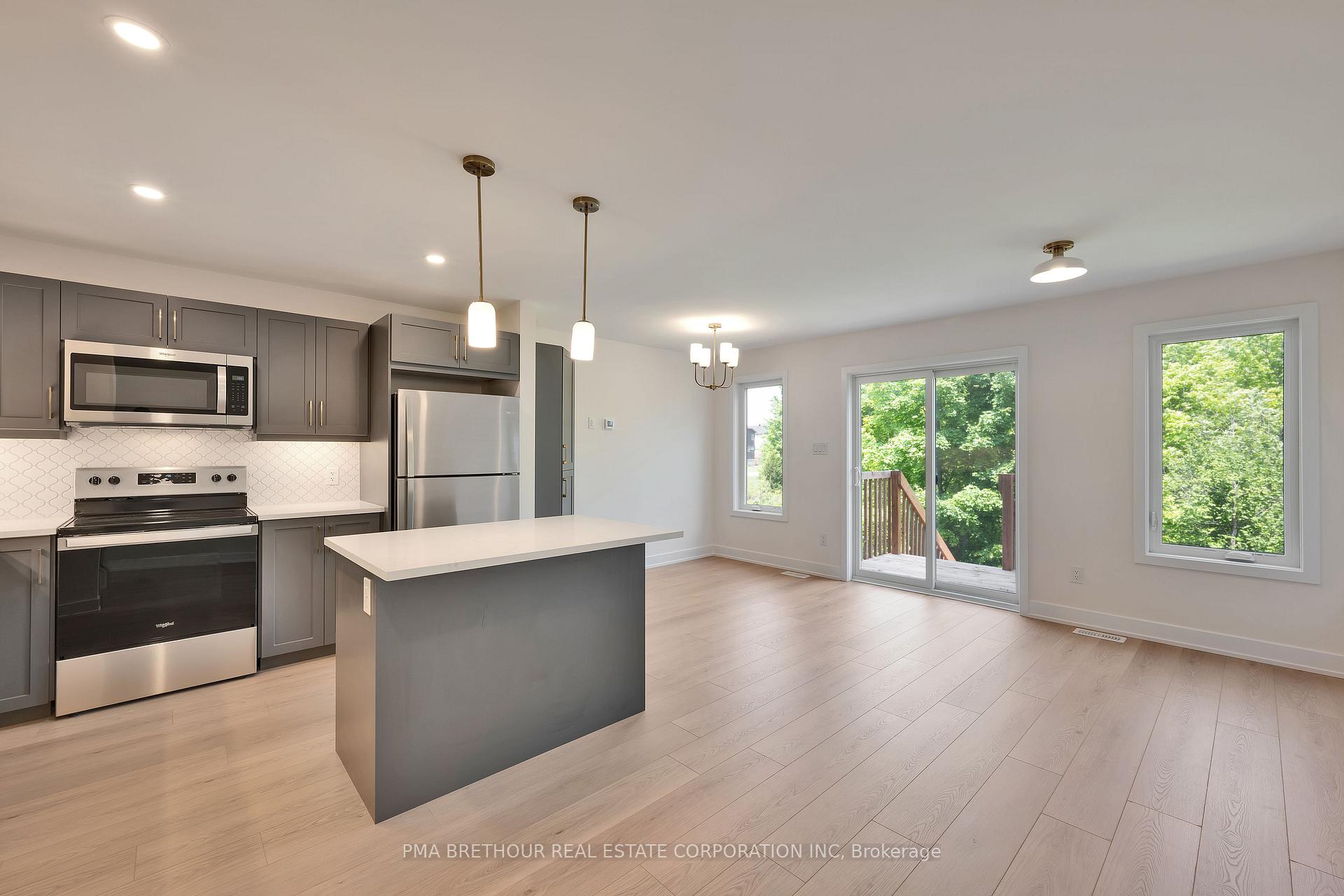 Photo 15 of 99 Staples Boulevard, Smiths Falls — HOMEH
