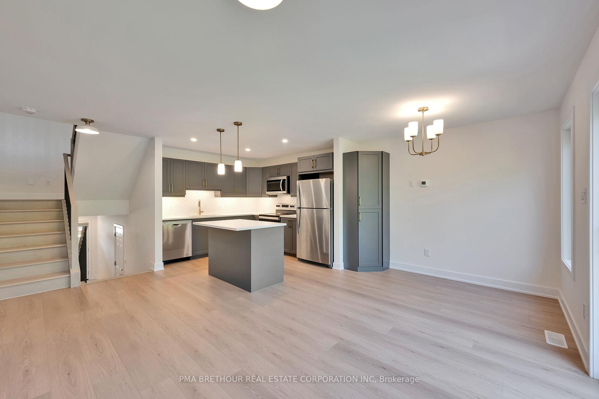 Photo 20 of 99 Staples Boulevard, Smiths Falls — HOMEH