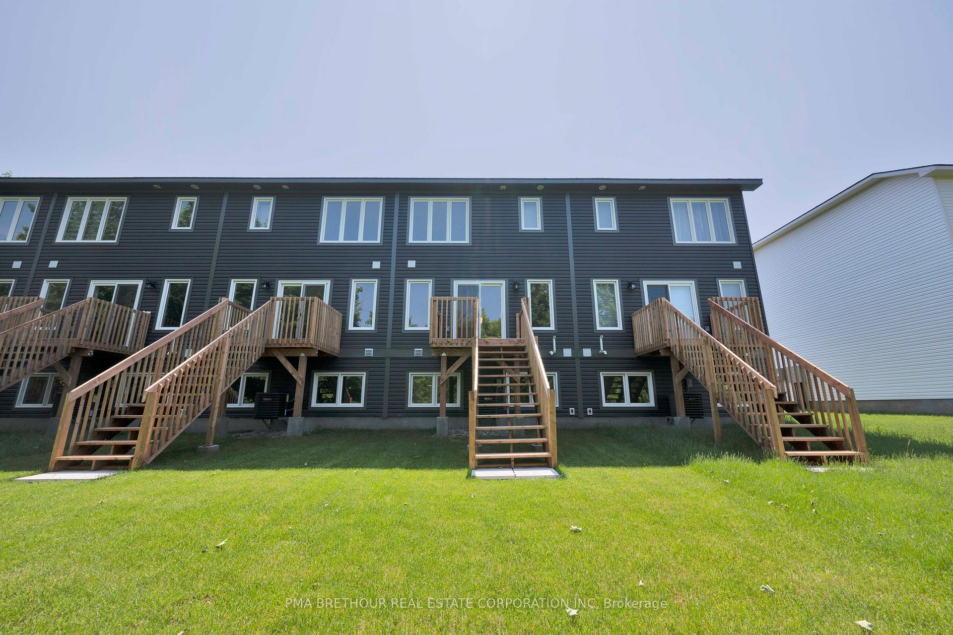 Photo 31 of 99 Staples Boulevard, Smiths Falls — HOMEH