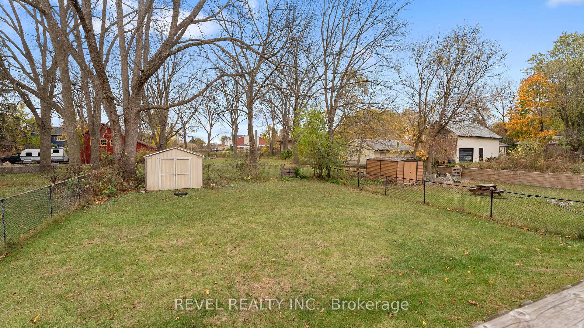 Photo 23 of 139 Baldwin Avenue, Brantford — HOMEH