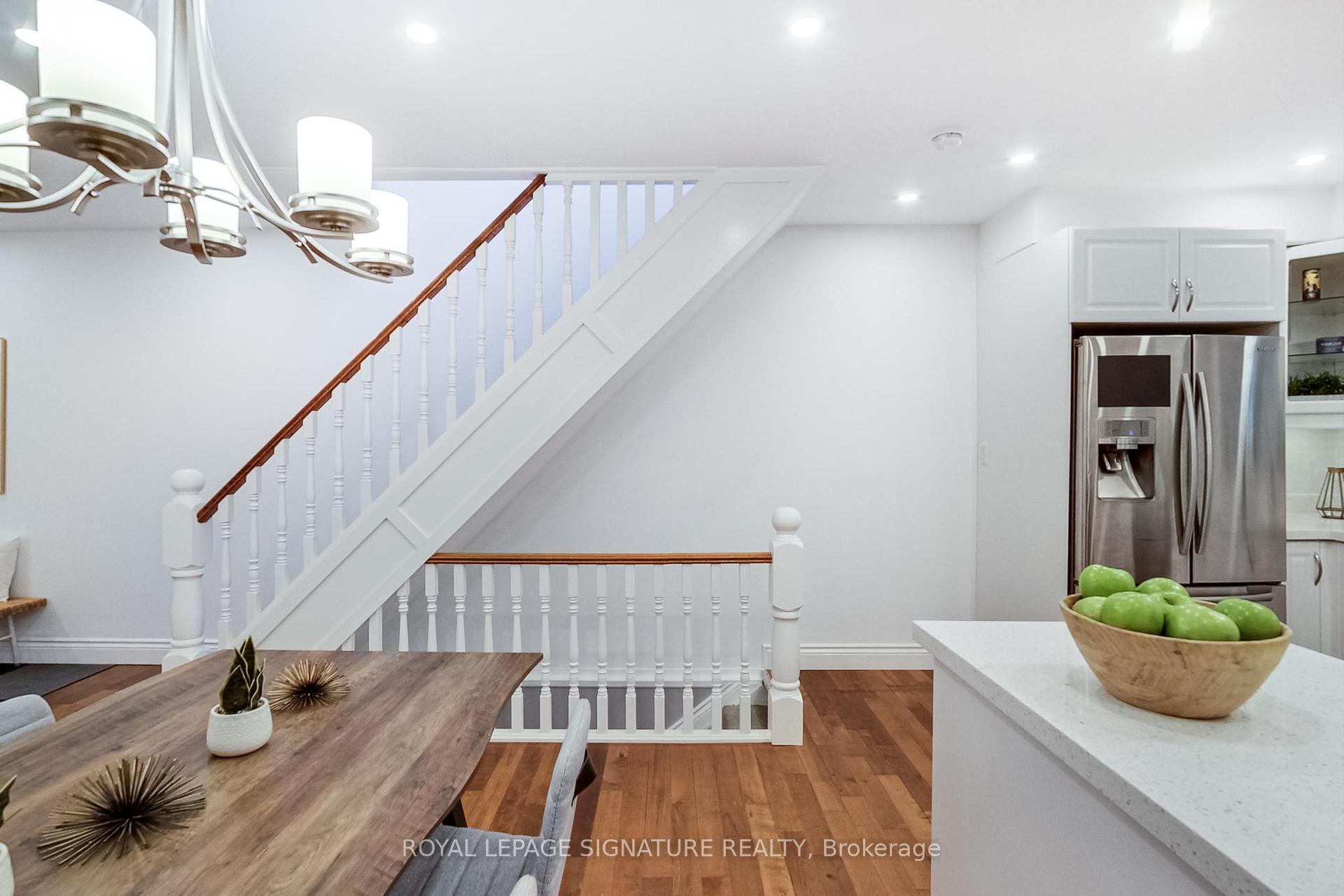 Photo 11 of 22 Thyra Avenue, Toronto, Crescent Town — HOMEH