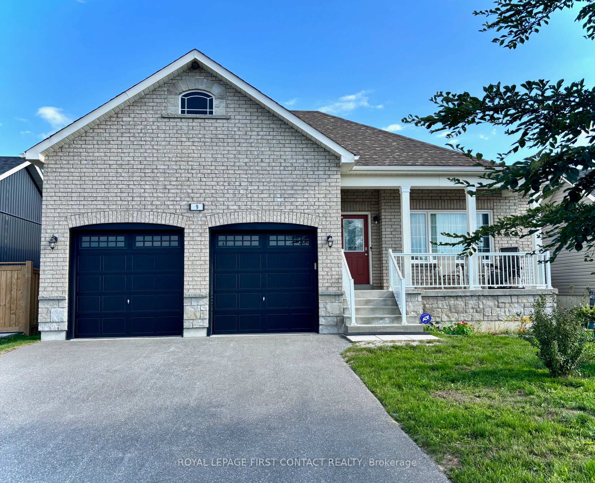 Photo 1 of 9 Beverly Street, Springwater, Elmvale — HOMEH