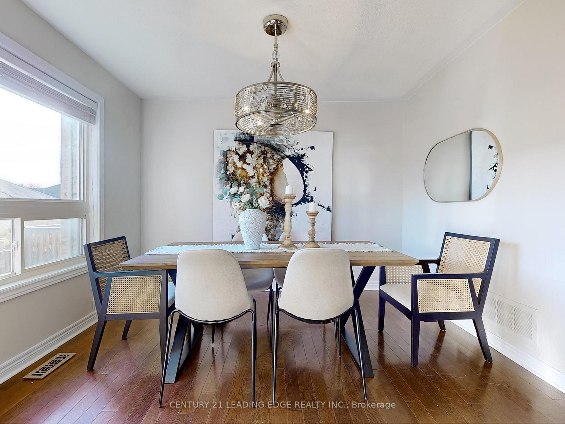 Photo 7 of 77 Laurendale Avenue, Georgina, Keswick South — HOMEH