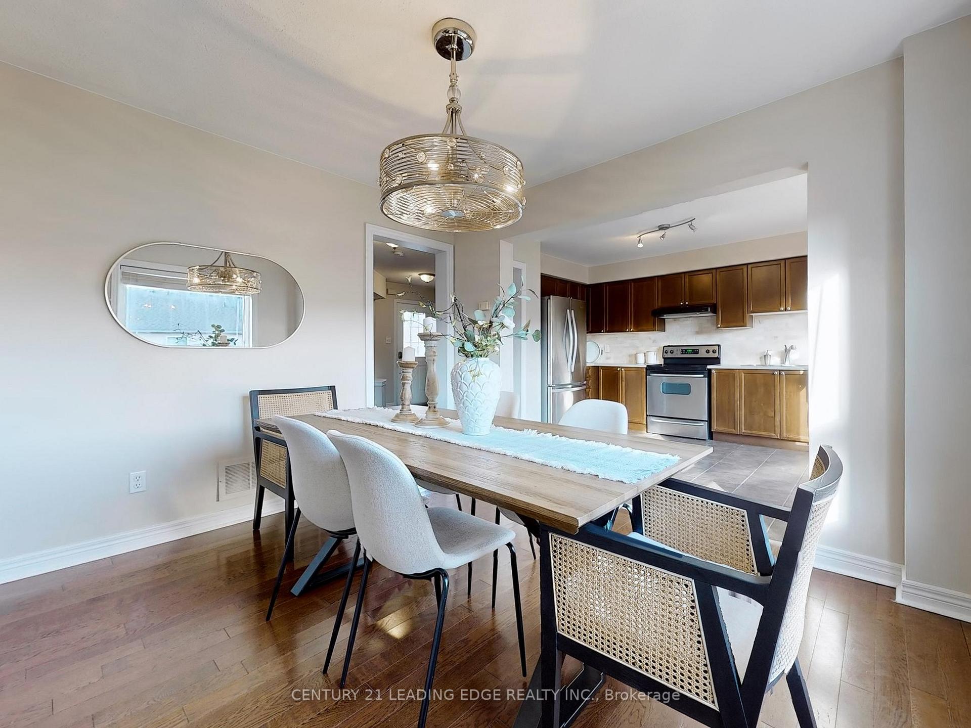 Photo 9 of 77 Laurendale Avenue, Georgina, Keswick South — HOMEH
