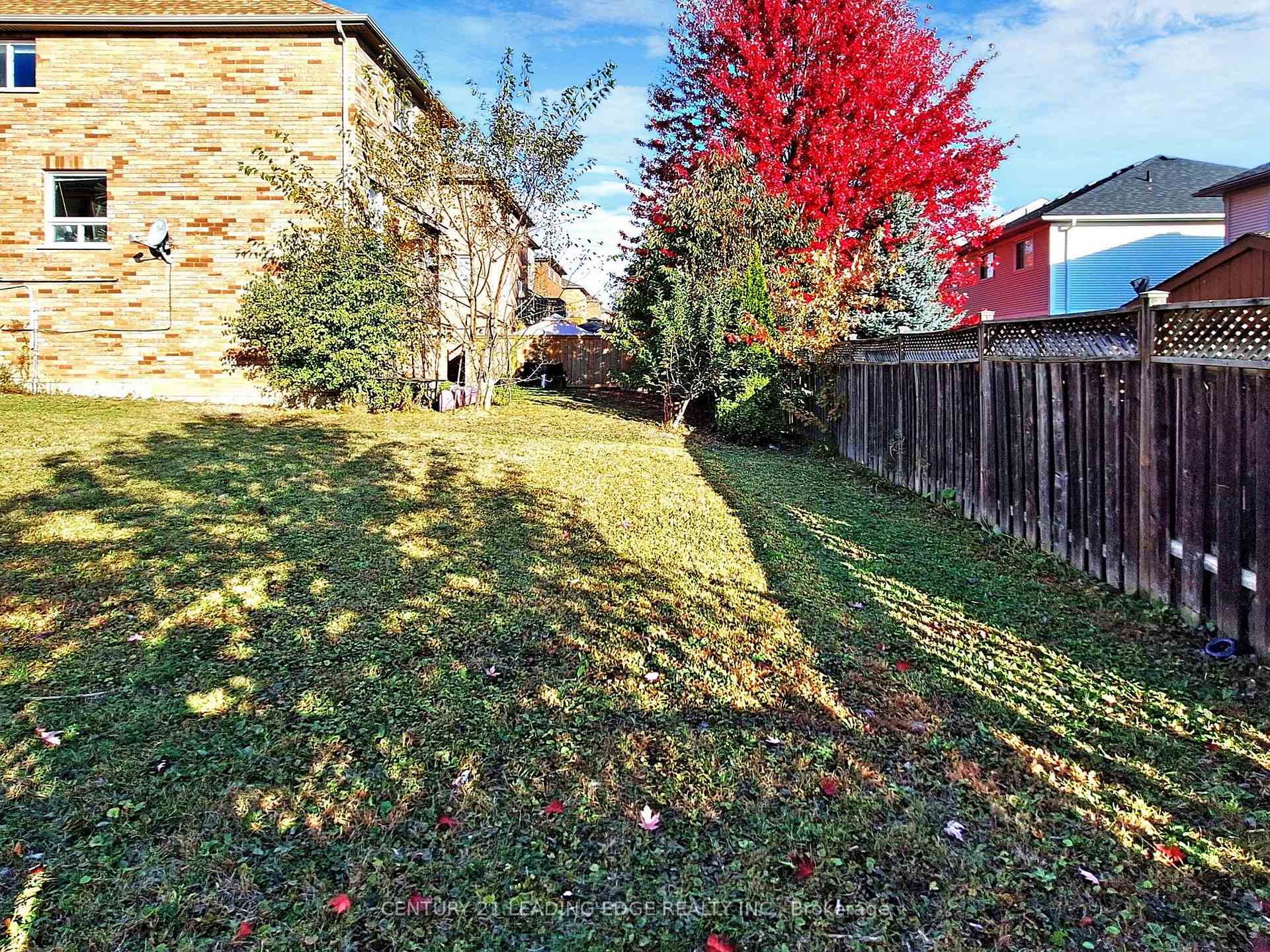 Photo 33 of 77 Laurendale Avenue, Georgina, Keswick South — HOMEH