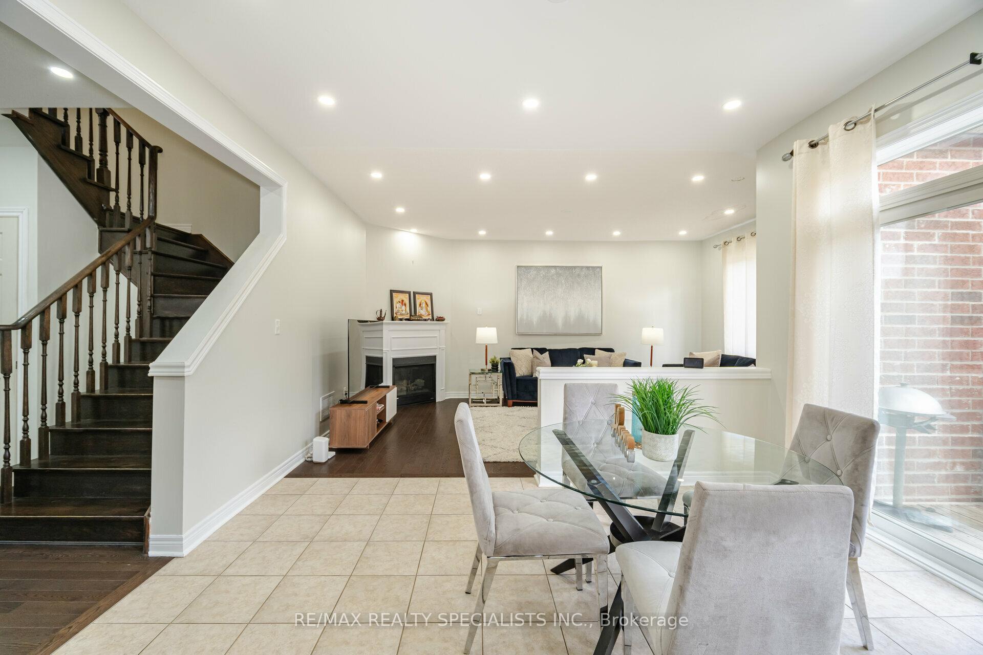 Photo 10 of 27 Fulmer Road, Brampton, Northwest Brampton — HOMEH