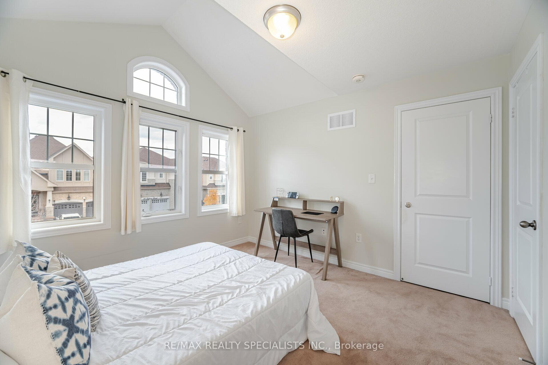 Photo 35 of 27 Fulmer Road, Brampton, Northwest Brampton — HOMEH