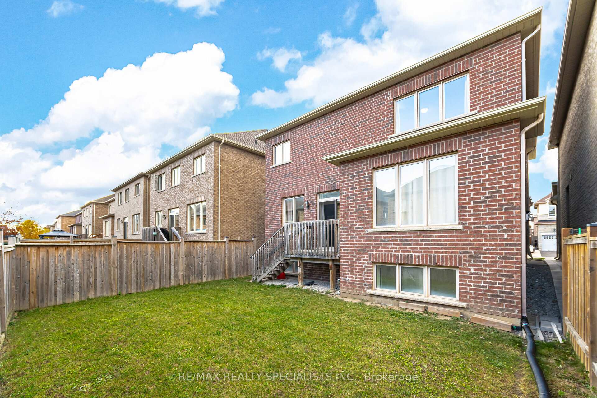 Photo 33 of 27 Fulmer Road, Brampton, Northwest Brampton — HOMEH