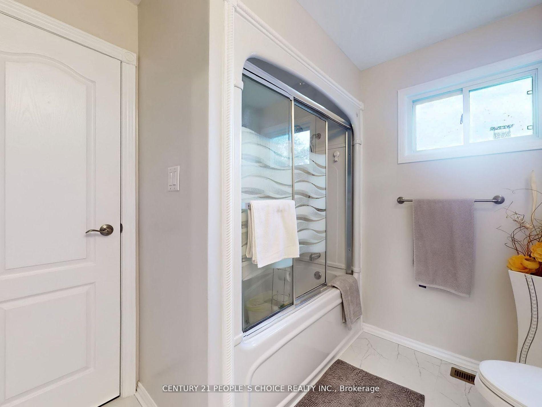 Photo 16 of 50 Pluto Drive, Brampton, Madoc — HOMEH