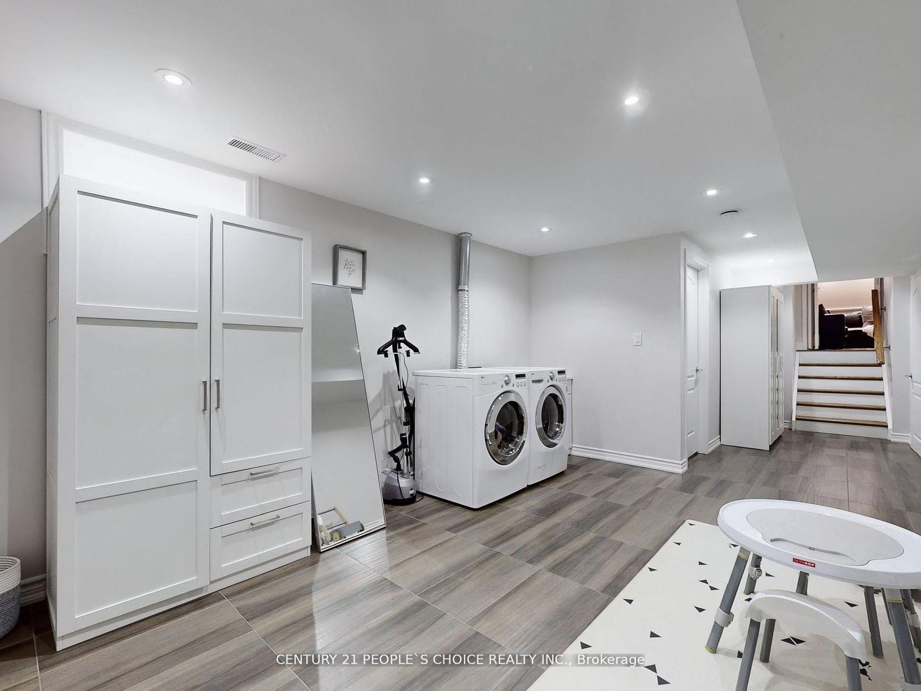 Photo 26 of 50 Pluto Drive, Brampton, Madoc — HOMEH