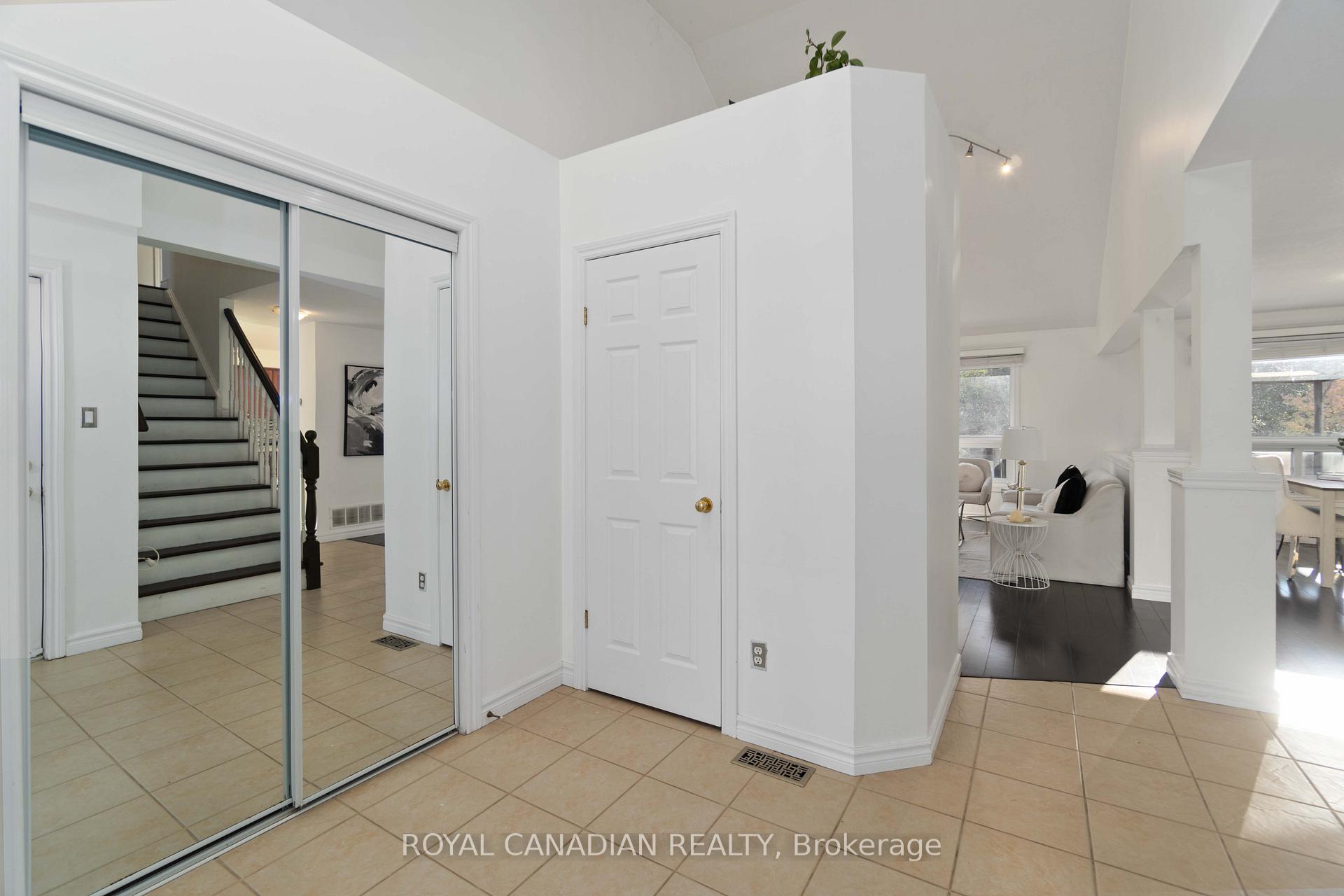 Photo 2 of 444 Doon South Drive, Kitchener, Doon South — HOMEH