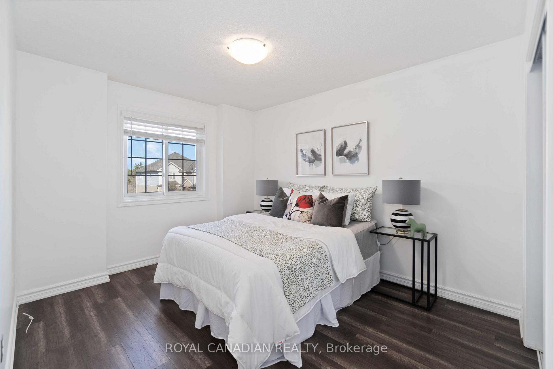 Photo 24 of 444 Doon South Drive, Kitchener, Doon South — HOMEH