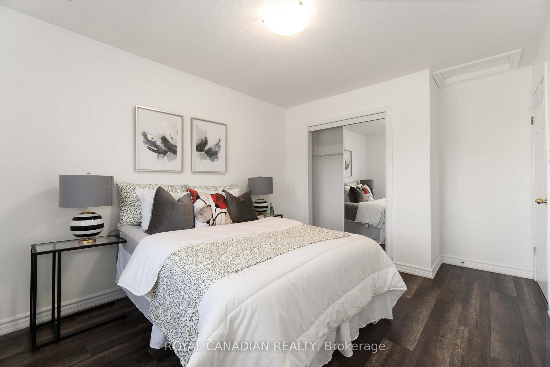 Photo 26 of 444 Doon South Drive, Kitchener, Doon South — HOMEH