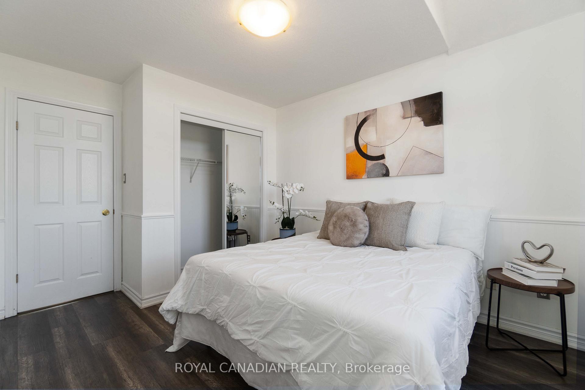 Photo 23 of 444 Doon South Drive, Kitchener, Doon South — HOMEH