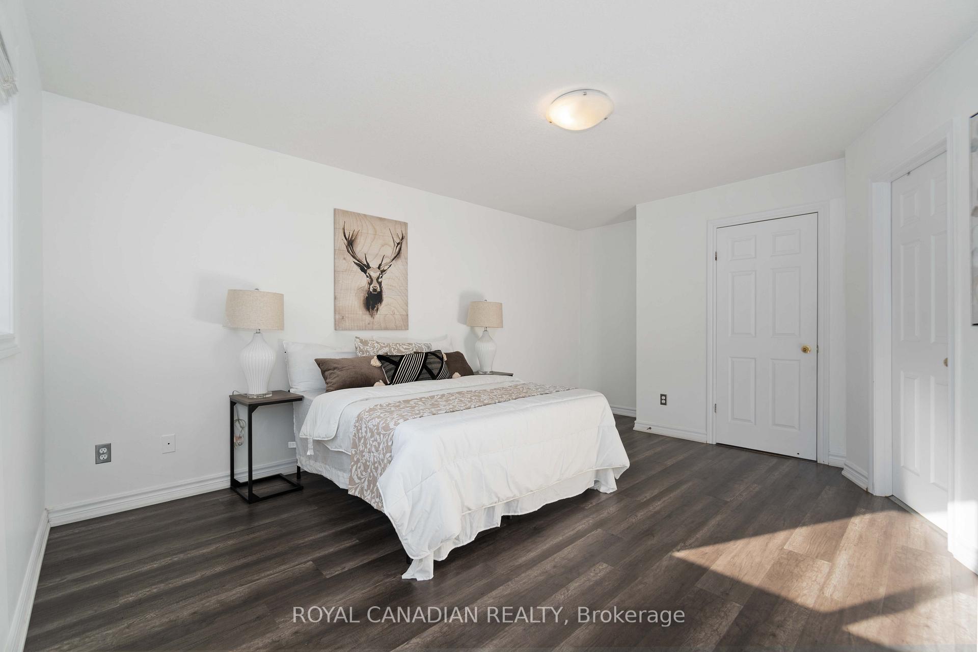 Photo 28 of 444 Doon South Drive, Kitchener, Doon South — HOMEH