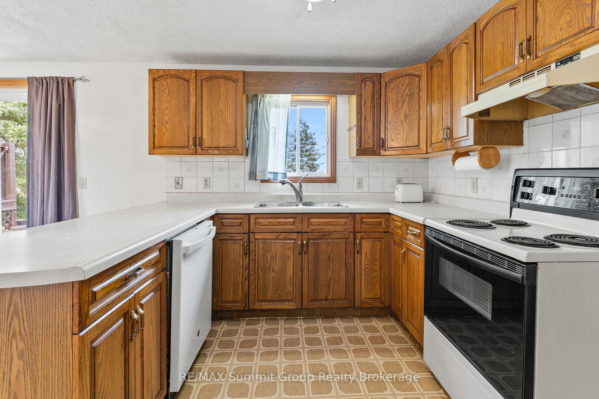 Photo 9 of 225187 Southgate Road 22, Southgate — HOMEH