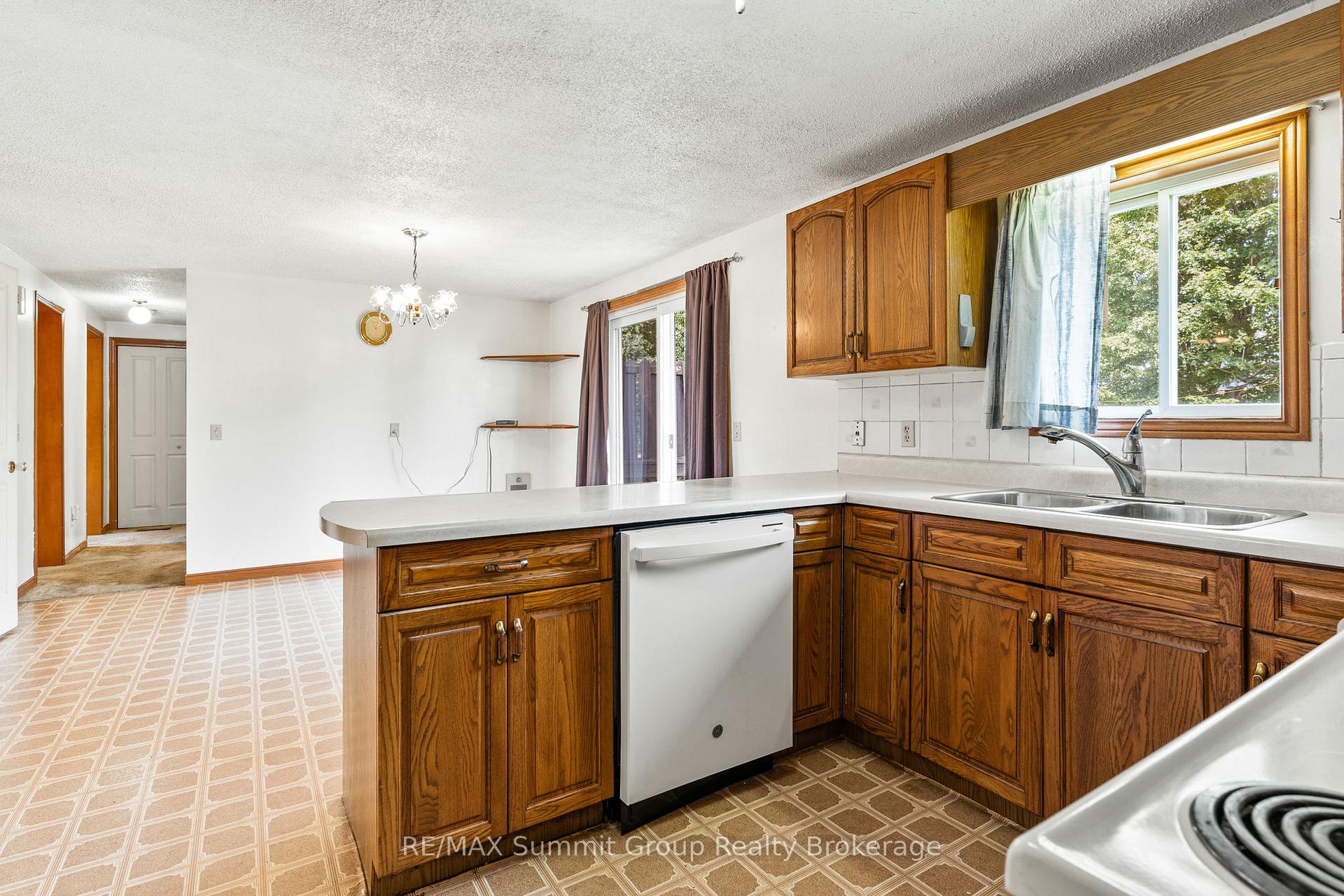 Photo 6 of 225187 Southgate Road 22, Southgate — HOMEH