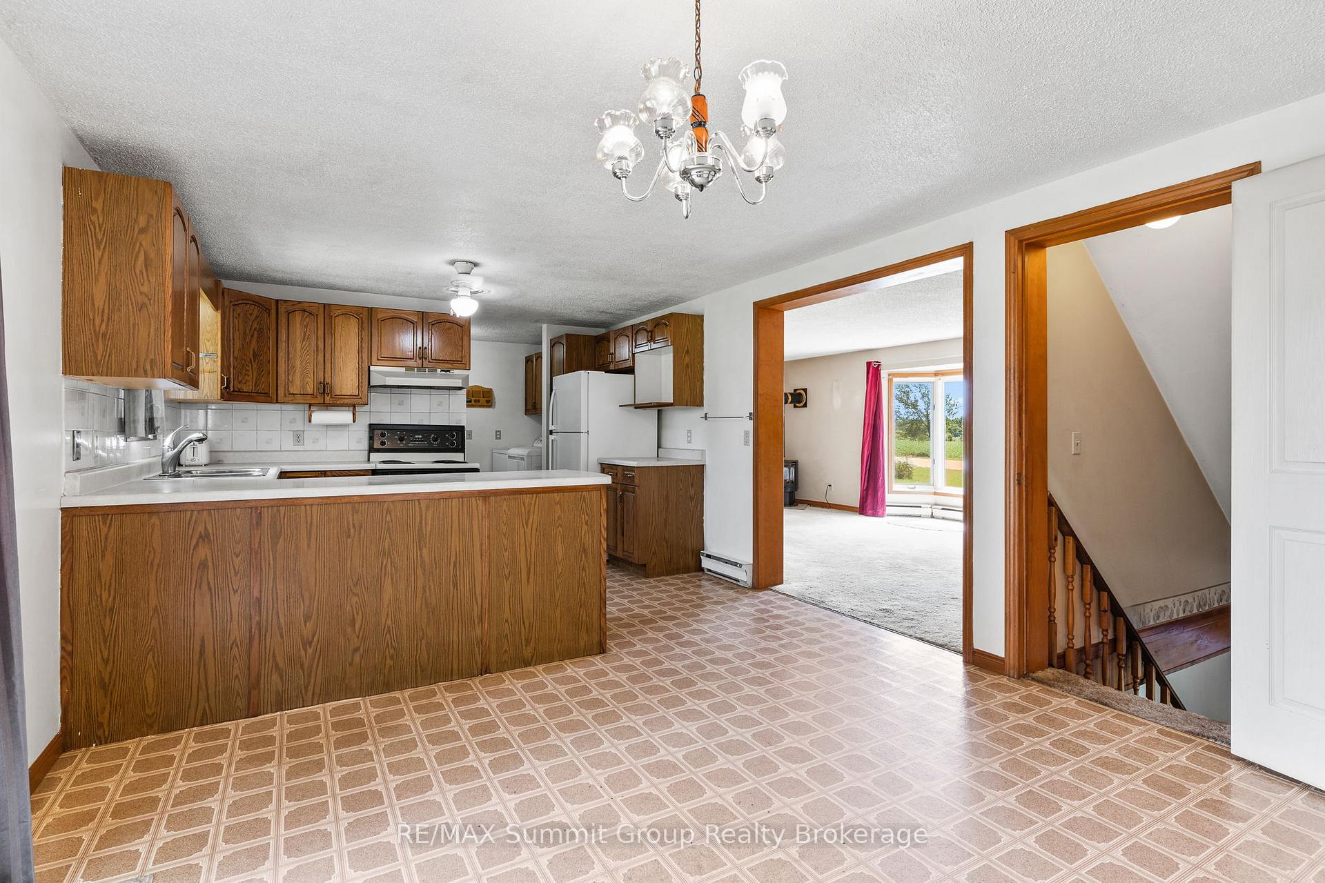 Photo 16 of 225187 Southgate Road 22, Southgate — HOMEH