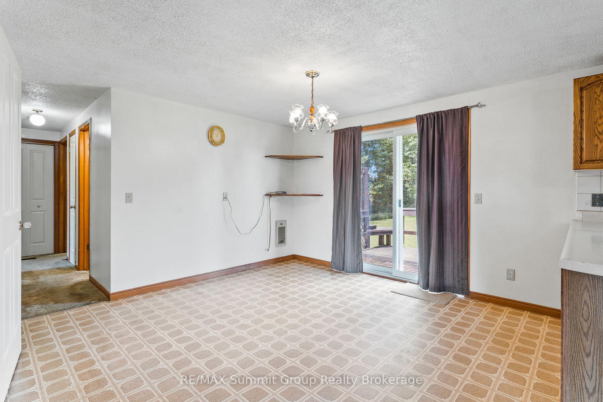 Photo 14 of 225187 Southgate Road 22, Southgate — HOMEH