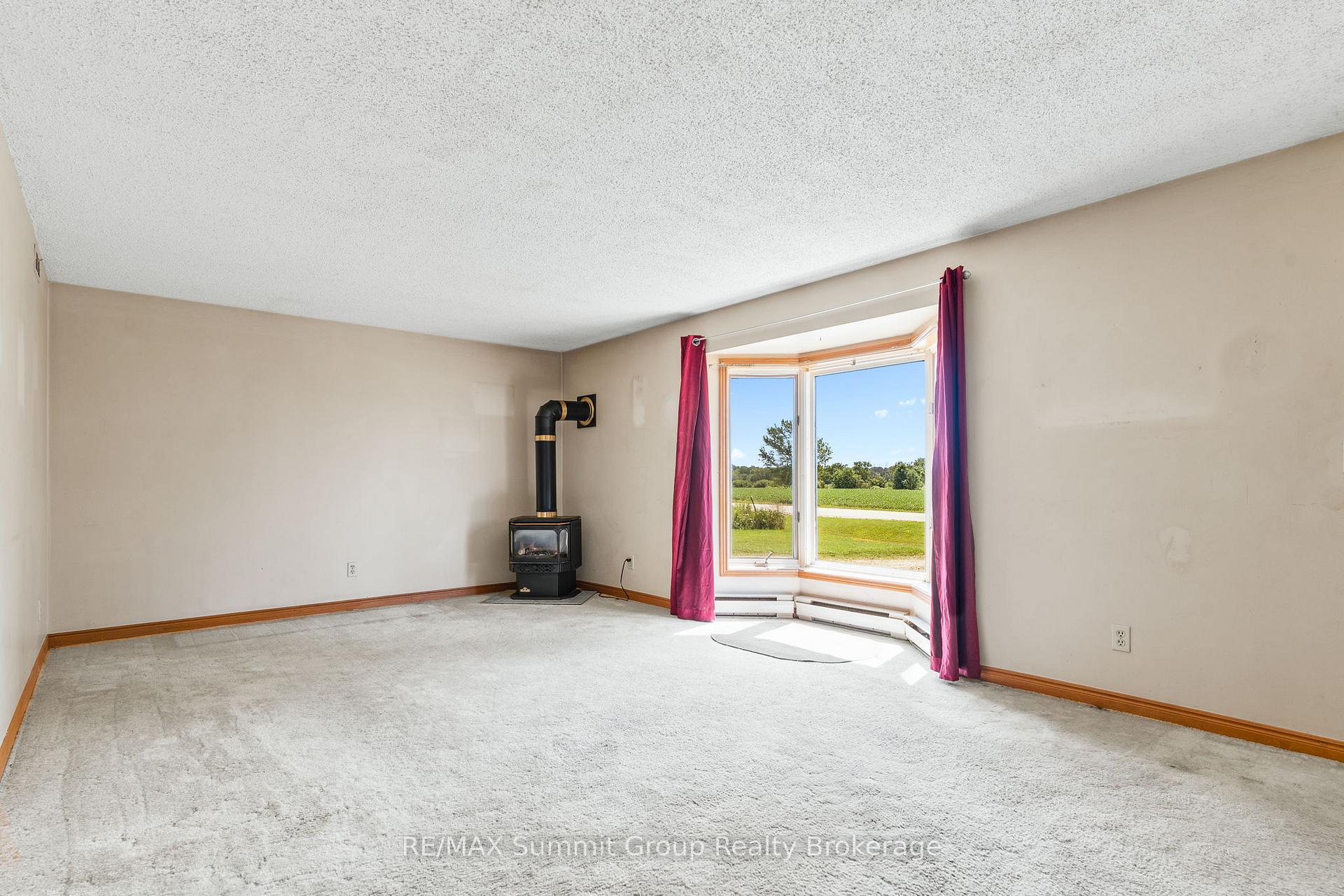 Photo 5 of 225187 Southgate Road 22, Southgate — HOMEH