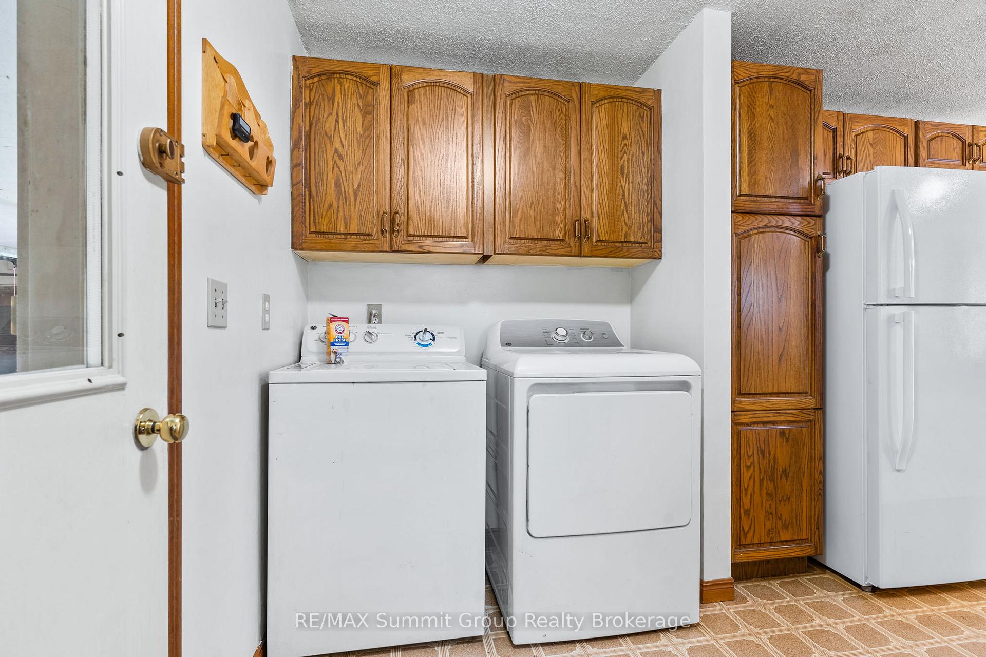 Photo 10 of 225187 Southgate Road 22, Southgate — HOMEH