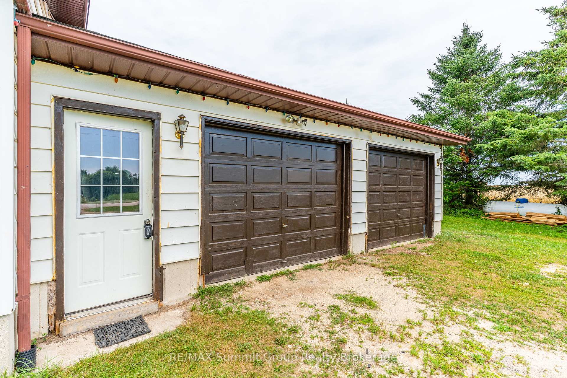 Photo 28 of 225187 Southgate Road 22, Southgate — HOMEH
