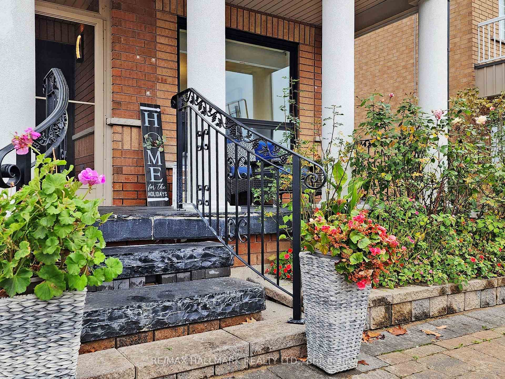 Photo 8 of 338 Hawkview Boulevard, Vaughan, Vellore Village — HOMEH