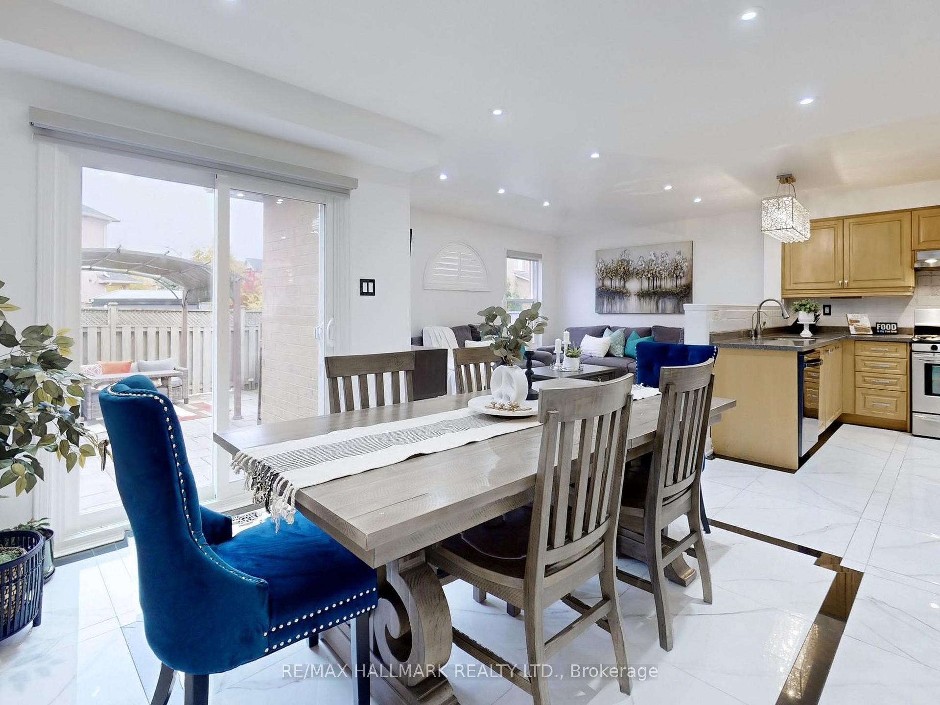 Photo 3 of 338 Hawkview Boulevard, Vaughan, Vellore Village — HOMEH