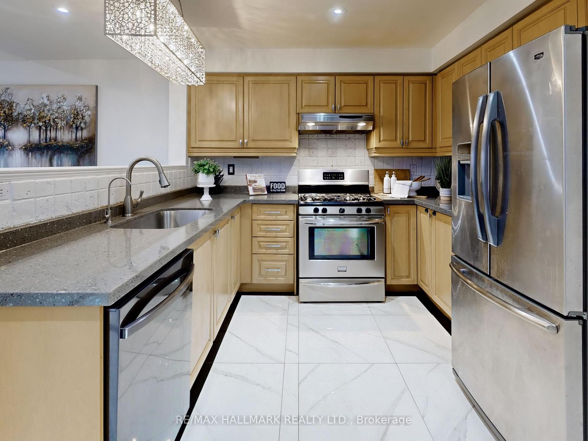 Photo 6 of 338 Hawkview Boulevard, Vaughan, Vellore Village — HOMEH