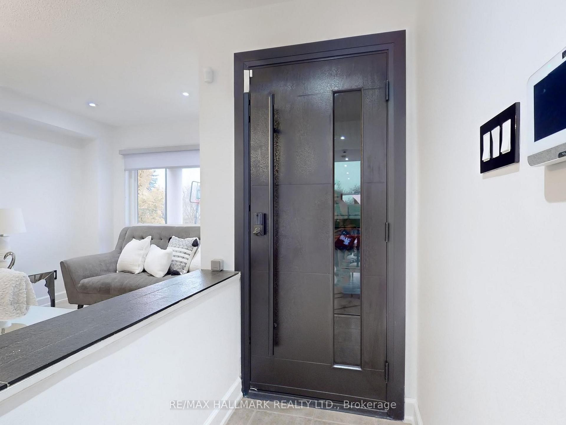 Photo 9 of 338 Hawkview Boulevard, Vaughan, Vellore Village — HOMEH