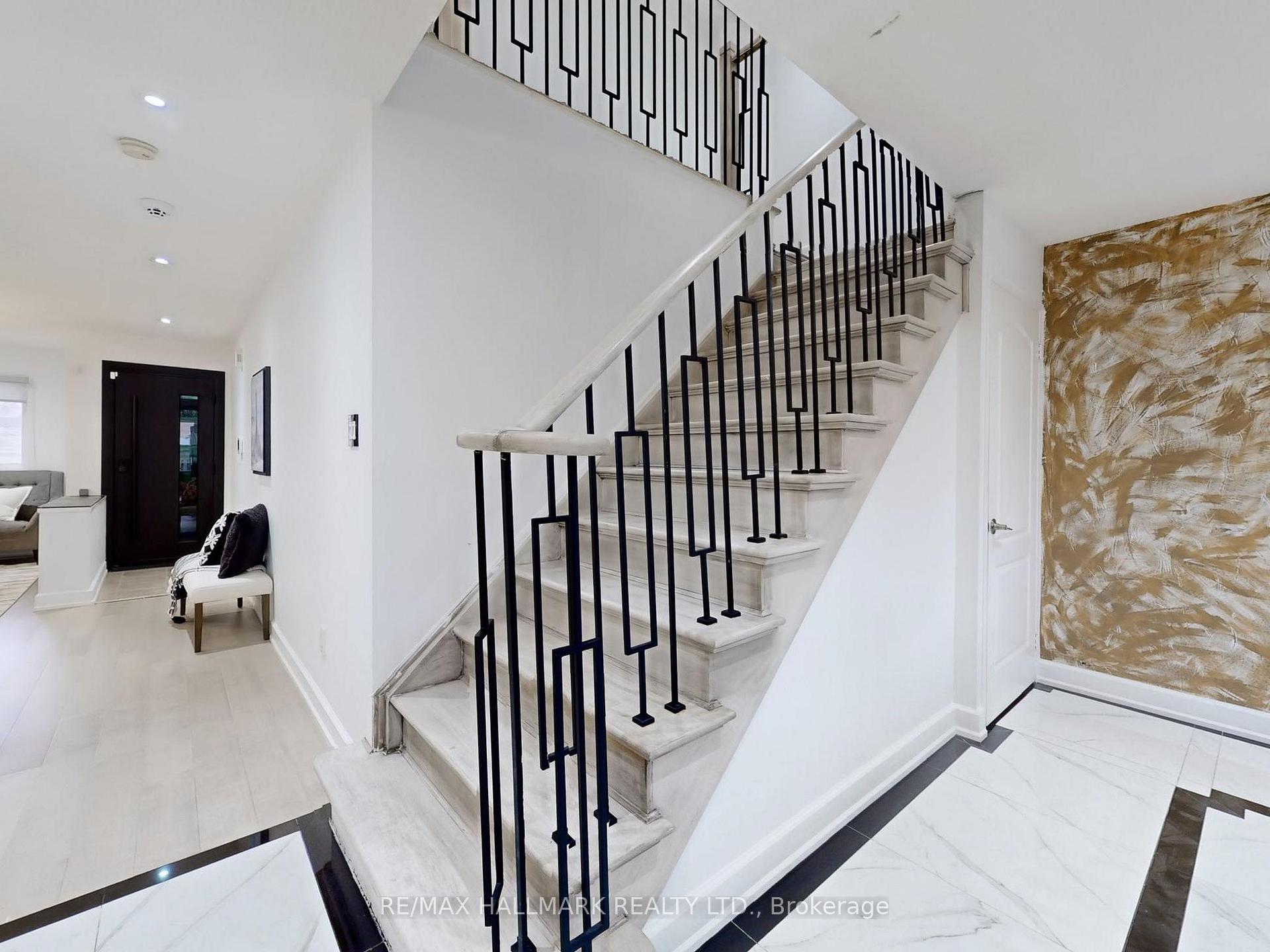 Photo 10 of 338 Hawkview Boulevard, Vaughan, Vellore Village — HOMEH