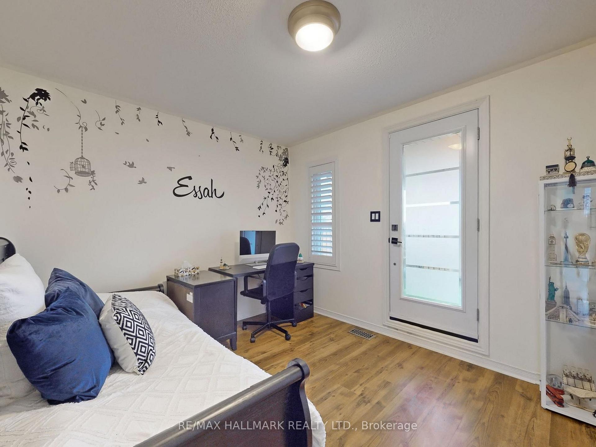 Photo 18 of 338 Hawkview Boulevard, Vaughan, Vellore Village — HOMEH