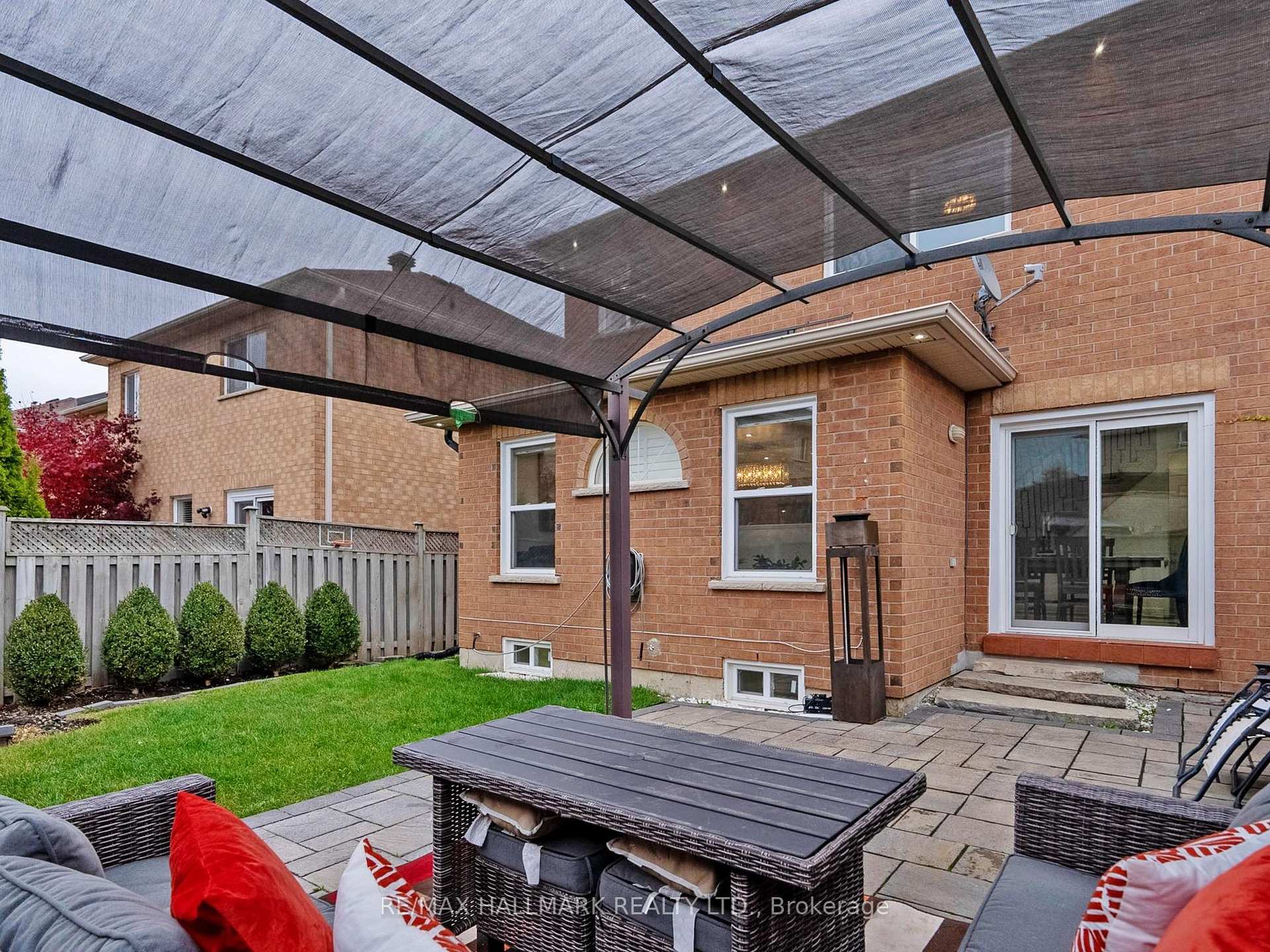 Photo 27 of 338 Hawkview Boulevard, Vaughan, Vellore Village — HOMEH