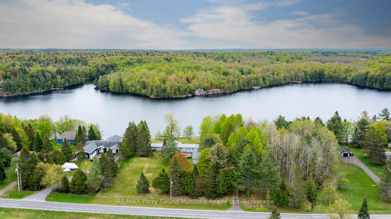 Photo 2 of 28 Lakeside Drive, McKellar — HOMEH