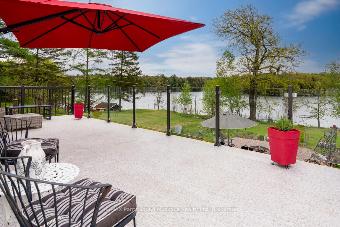 Photo 3 of 28 Lakeside Drive, McKellar — HOMEH