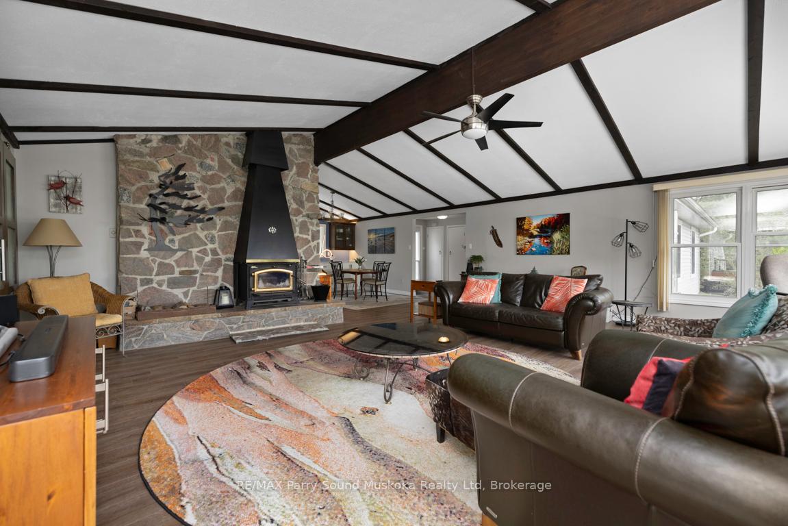 Photo 11 of 28 Lakeside Drive, McKellar — HOMEH