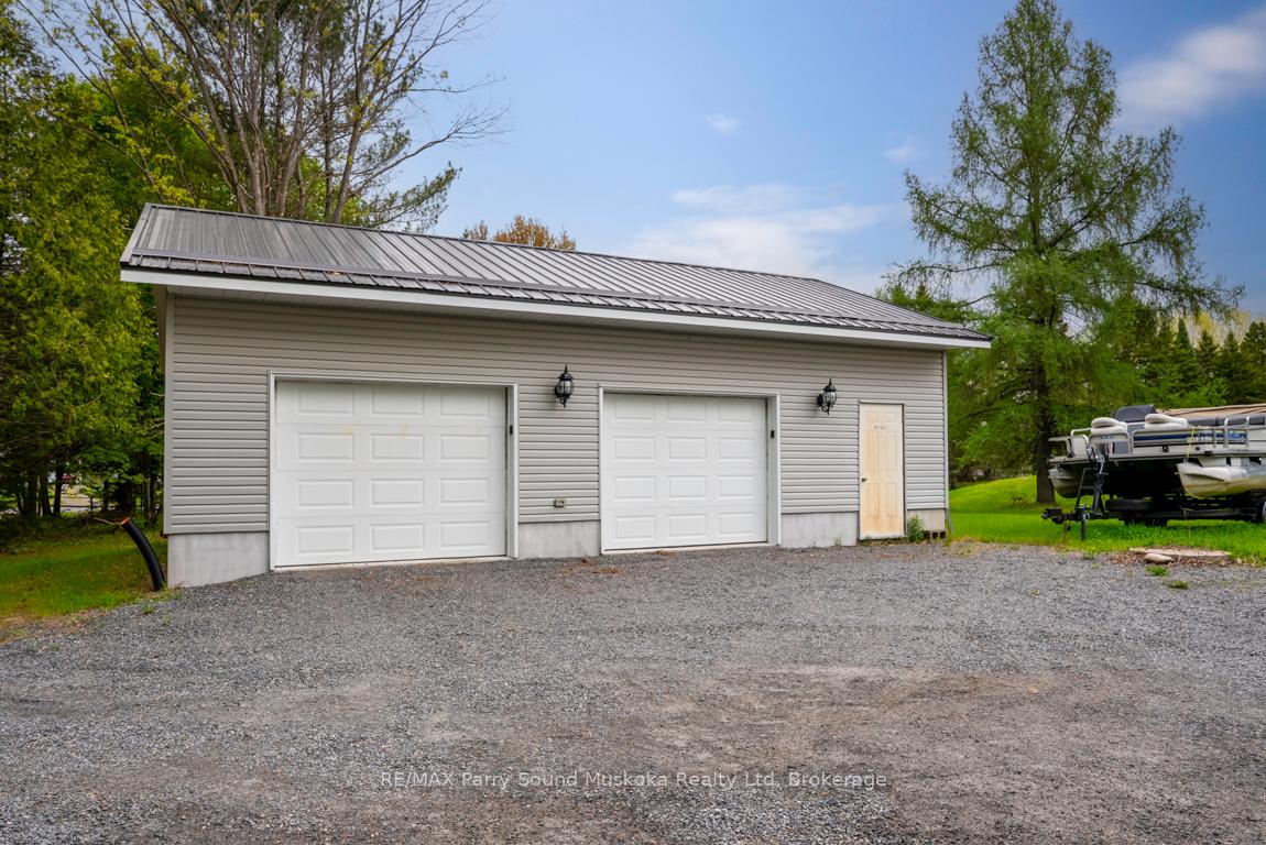 Photo 32 of 28 Lakeside Drive, McKellar — HOMEH