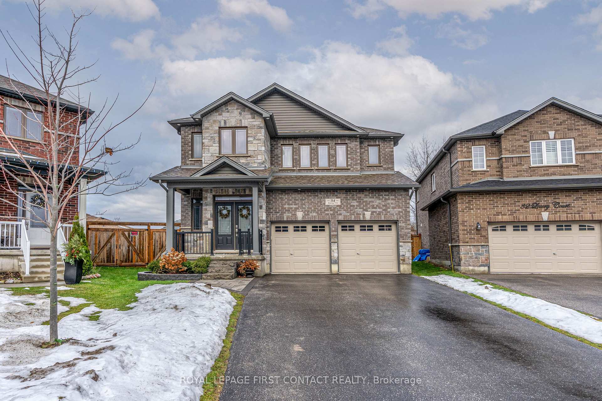 Photo 1 of 34 Lowry Court, Barrie, Edgehill Drive — HOMEH