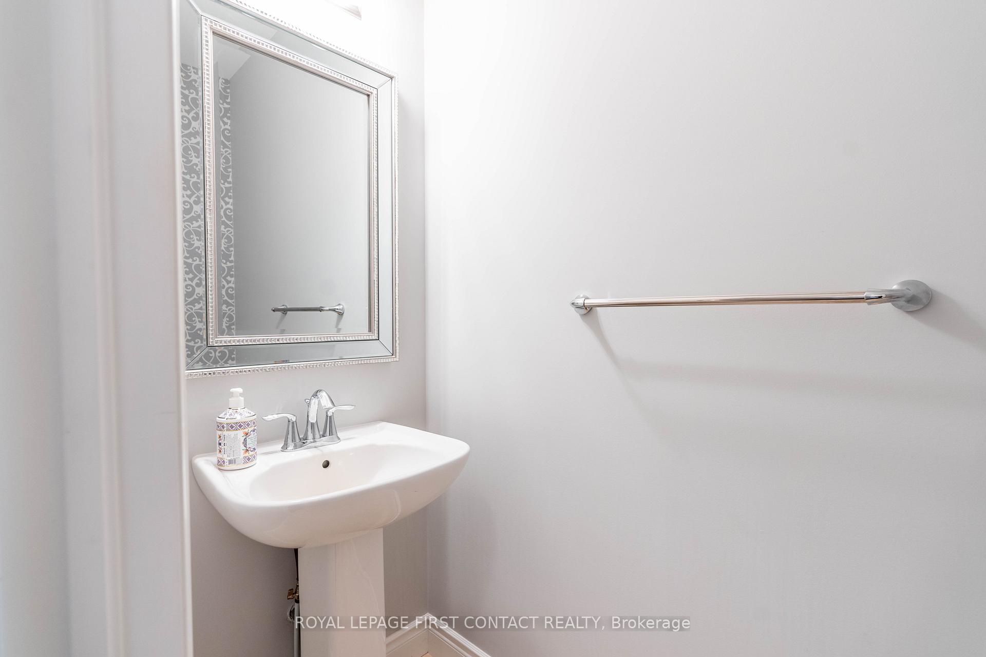 Photo 11 of 34 Lowry Court, Barrie, Edgehill Drive — HOMEH