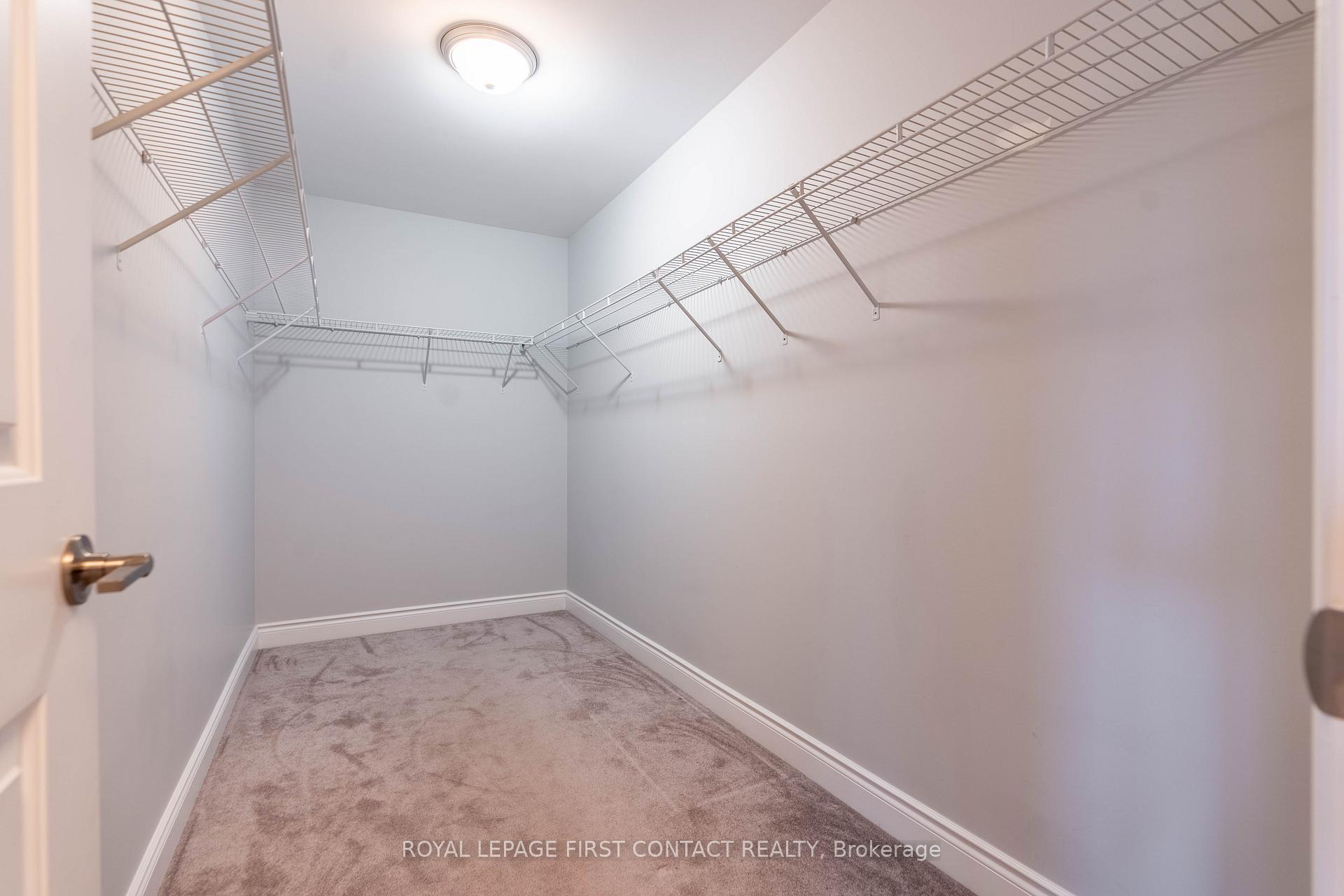 Photo 14 of 34 Lowry Court, Barrie, Edgehill Drive — HOMEH