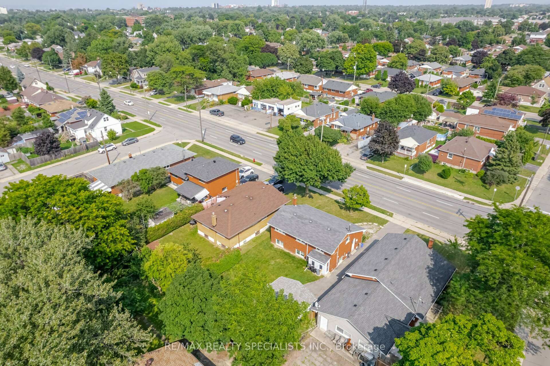 Photo 16 of 830 Upper Wellington Street, Hamilton, Centremount — HOMEH