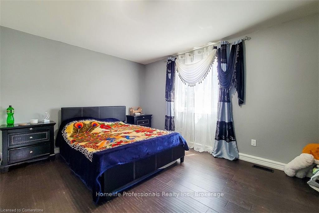 Photo 21 of 313 Fennell Avenue E, Hamilton, Inch Park — HOMEH