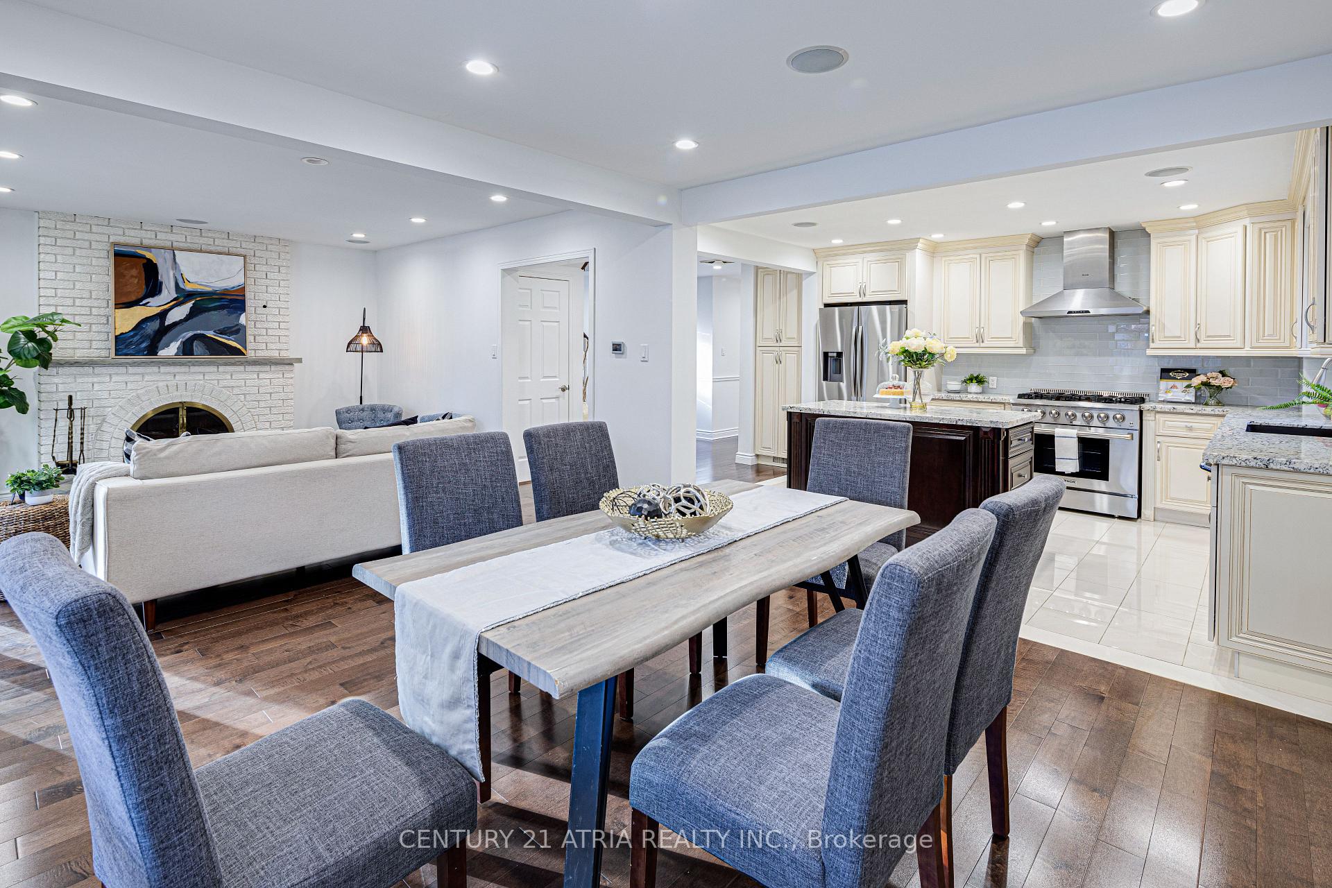 Photo 9 of 15 Dewitt Court, Markham, Sherwood-Amberglen — HOMEH