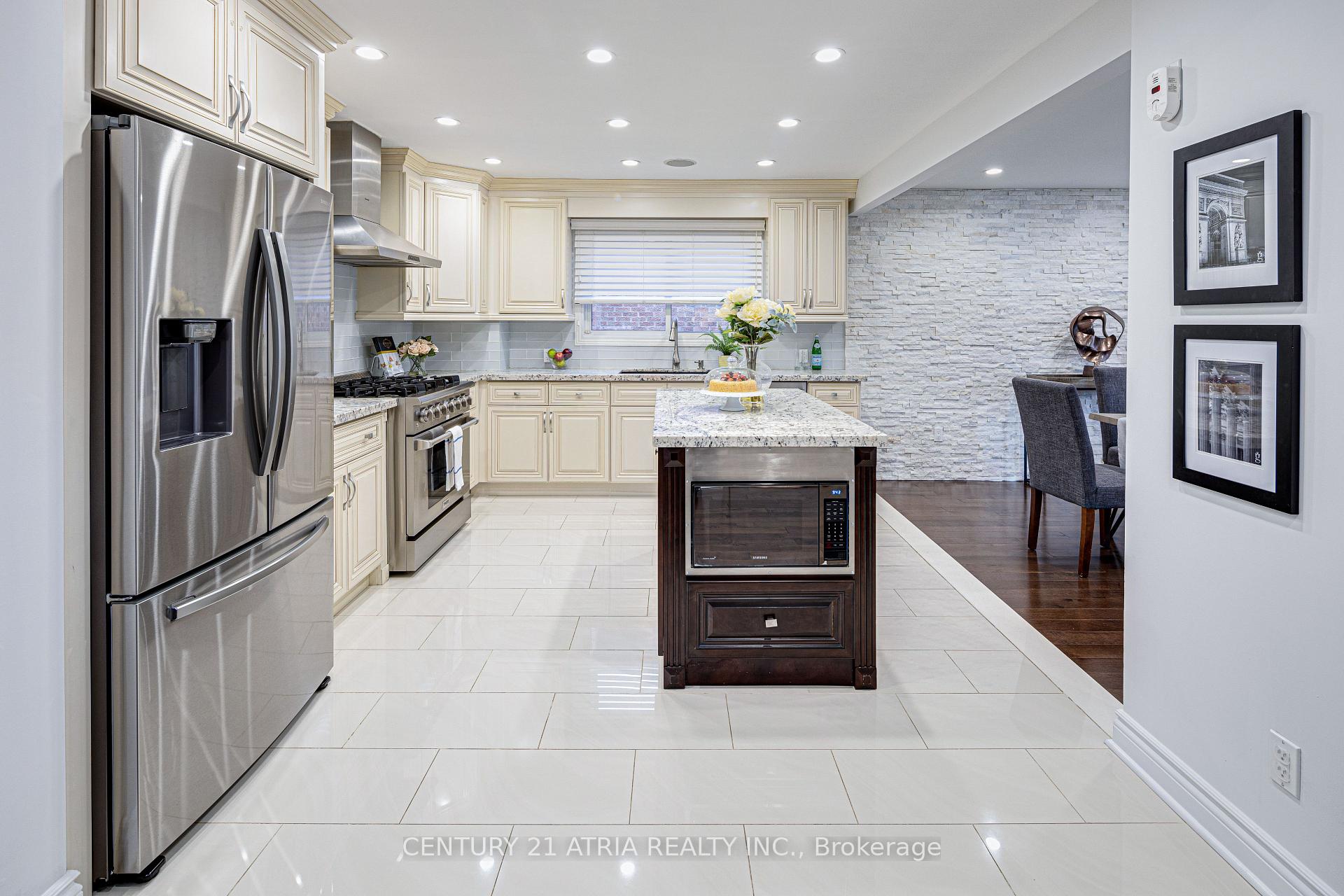 Photo 14 of 15 Dewitt Court, Markham, Sherwood-Amberglen — HOMEH