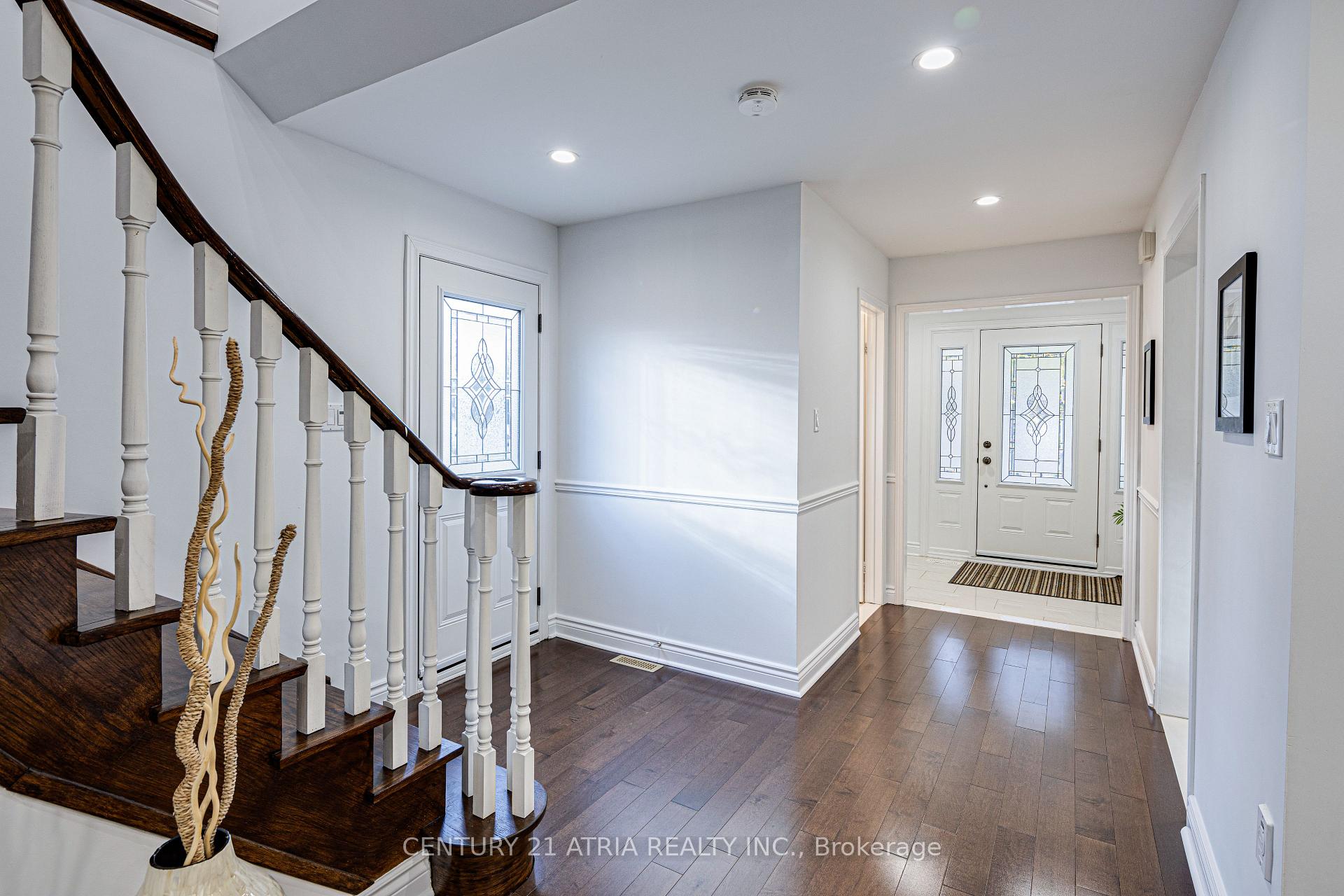 Photo 5 of 15 Dewitt Court, Markham, Sherwood-Amberglen — HOMEH