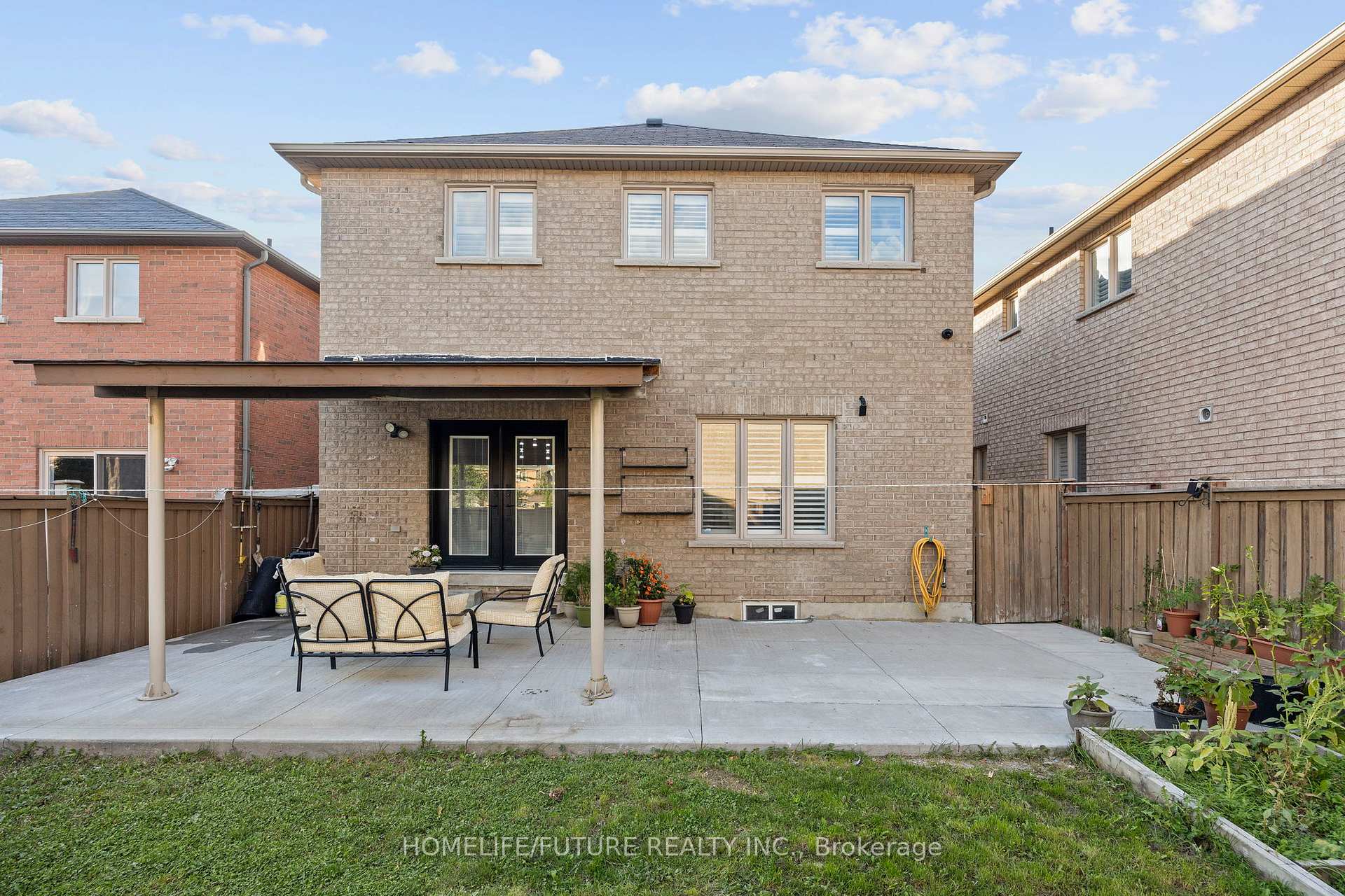 Photo 31 of 7 Vanwood Crescent, Brampton, Vales of Castlemore — HOMEH