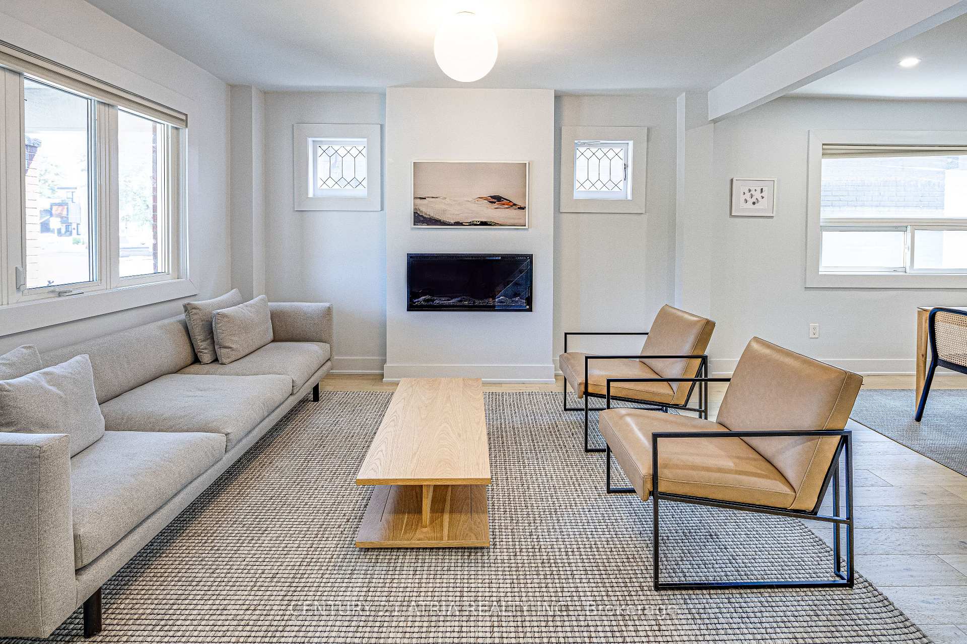 Photo 8 of 458 Donlands Avenue, Toronto, East York — HOMEH