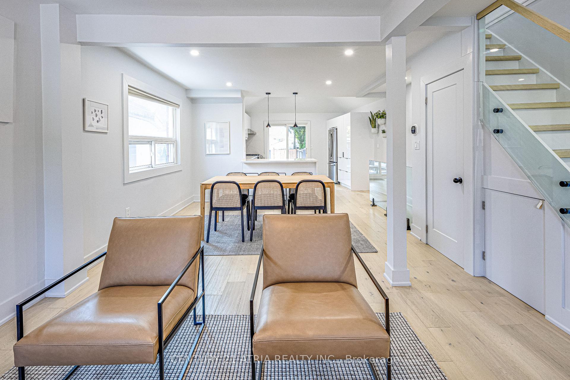 Photo 6 of 458 Donlands Avenue, Toronto, East York — HOMEH