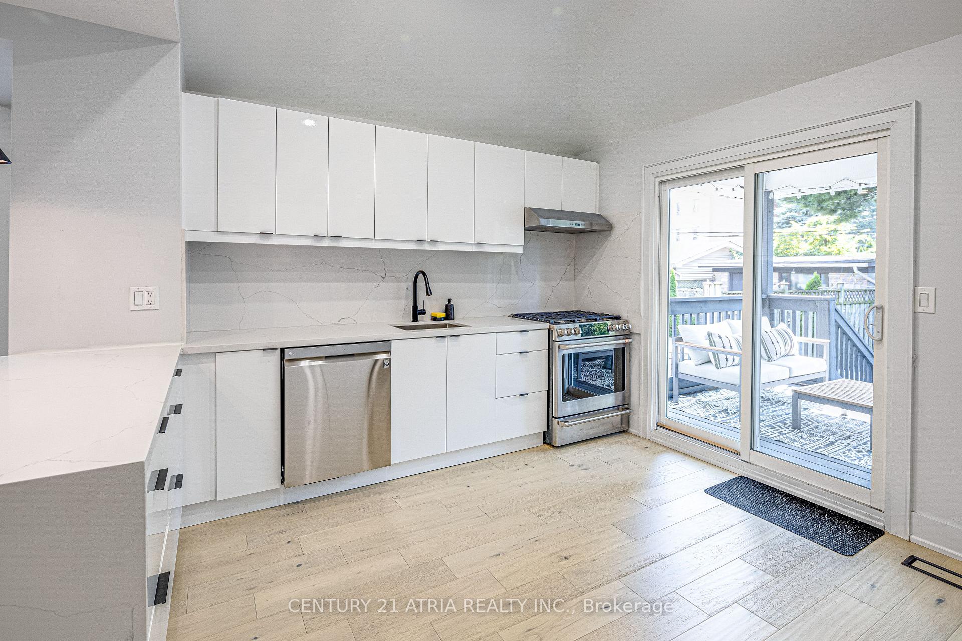 Photo 26 of 458 Donlands Avenue, Toronto, East York — HOMEH